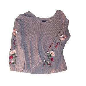 over sized american egal grandma style sweater. only worn 3 times